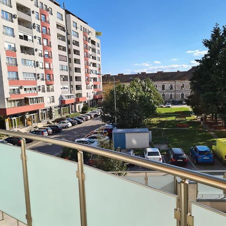 Ideal Apartments Oradea Exteriör bild